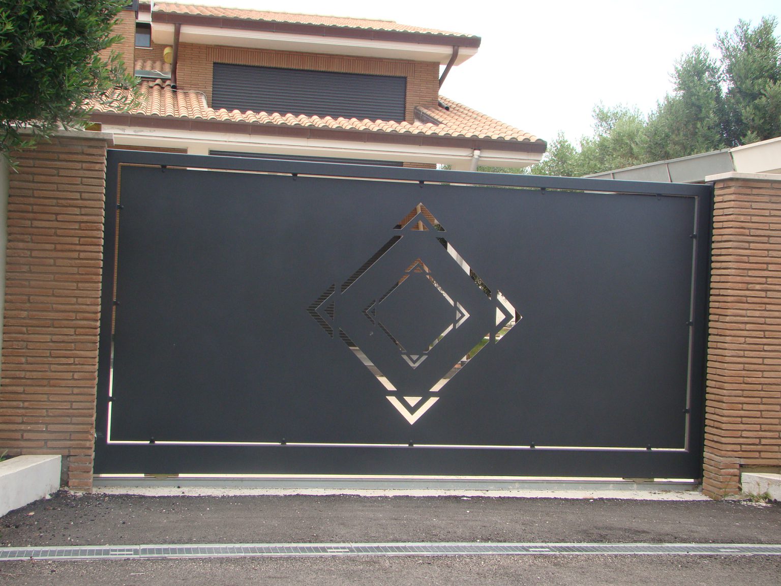 disegni per cancelli taglio laser